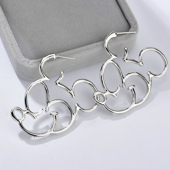 lolas_boutique_ Jewelry - Mickey Mouse silver silhouette earrings 925 CUTE!